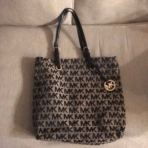 Michael Kors tote
